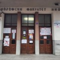 Tri departmana Filozofskog fakulteta u Nišu ostala bez dozvole za rad, studenti pozivaju na hitan protest