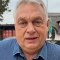 (Video) Snimak koji je izazvao buru! Viktor Orban vozio i pevao, pa napravio potez koji je završio u policiji