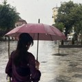 Oblačno i svežije, posle podne mogući lokalni pljuskovi