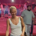 Nataša Bekvalac drastično smršala! Pogledajte u čemu se pojavila na koncertu Dina Merlina, evo s kim je bila
