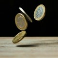 Devizni kurs: Evro danas 117,36 dinara