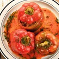 Svekrva mi je otkrila trik za najlepše punjene paprike iz rerne: Secnite ih ovde pre pečenja i biće najsočnije na svetu!