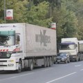 Protest vozača kamiona ispred Delegacije EU zbog deportacija i hapšenja kolega