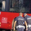 Autobus se zakucao u drvo! Užas u Nišu - vozaču pozlilo i sleteo s puta: Ima povređenih (video)