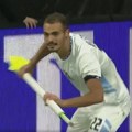 Dao gol, pa napravio haos! Izraelac slavio, izvadio zastavicu, pa dobio crveni! (video)