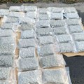 Crnogorac pao sa više od 50 kila droge: Velika akcija policije u Novom Sadu: Evo šta je sve krio u vozilu i u stanu