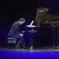 Spektakularan klavirski koncert Stefana Đokovića u MTS Dvorani