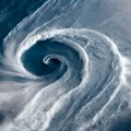 Razarajući uragan stiže, "brisaće" brzinom i do 250 kilometara na sat: "Alarmantno" FOTO/VIDEO