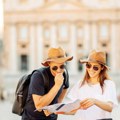 Sad smo sve čuli Turisti besramno kradu delove grada, nose ih sa sobom kući u koferima!