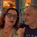 "Nedelja sa drugaricom i drugom, koji je negde gore zauvek s nama" Čeda Jovanović i Ana Bekuta pevaju usred restorana…