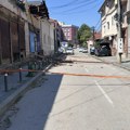Obrušio se krov napuštene kuće u Leskovcu, ulica zatvorena