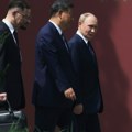 Oko Putina u Pekingu ljudi sa neprobojnim koferima: Jedan je za njegov "izmet", drugi za "kraj sveta" (foto)