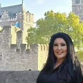 Dragana Mirković zapalila London: U šik izdanju šeta najskupljim ulicama i pozira kao dama: "Volim vas"