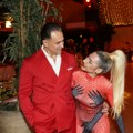 Dragan došao na sinovima, a Jovana skočila na njega! Bivši par nije mogao da se obuzda, opustili se pred svima i šokirali…