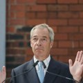 Faraž podnosi ostavku u britanskom parlamentu, kaže da optužbe o proneveri novca nisu tačne