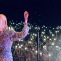 Jelena Rozga priredila spektakl u Pirotu: Publika dva sata pevala uglas