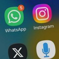 Velika pomoć vozačima: Stigle ključne WhatsApp funkcije za Android Auto i CarPlay