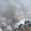 Vatra guta planine u Bosni i Hercegovini: Grmeč gori već peti dan, helikopter se bori sa požarom kod Bihaća i Grahova