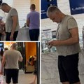 Kakav je frajer Čeda Jovanović! Iz tržnog centra izašao sa 2 kilograma sladoleda, sve vreme čačkao telefon