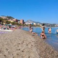 Ko rezerviše mesto uz vodu na plaži plaća kaznu od 300 evra: Popularno letovalište u Španiji uvelo drakonske kazne