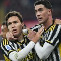 Juventus zaustavljen, Vlahović i Kostić zamenjeni