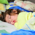 Nezamisliv svrab i mokrenje u snu: Sve više roditelja prijavljuje da su se među decom pojavile gliste: Da li je stanje…