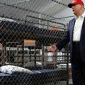 Trump je i aligatore ‘upregnuo’ da progone tuđince