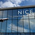 Pilot plakao pred putnicima i otkazao let: Drama na aerodromu u Nici, za dlaku izbegnut sudar: Ruke su mu se tresle, umalo se…