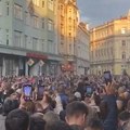 (Video) Hiljade ljudi u Sarajevu oprostilo se od Halida Bešlića