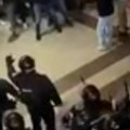 (Video) Tuča Delija i žandarmerije u hodniku Arene: Letele baklje, kante, a onda je nastao stampedo