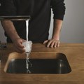 IZRAZ: Postupite po navedenim rešenjima Sanitarne inspekcije i upozorite građane da ”VODA NIJE ZA PIĆE” Zrenjaninska…