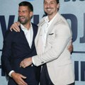 Ovo može samo Novak Đokoković: Srbin promovisao novi film, grlio Ibrahimovića, Tajsona, Đanija Infantina