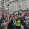 Završen protest „Ne pristajemo“ ispred Ustavnog suda: Građani institucijama pokazali crvene kartone (FOTO, VIDEO)