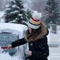 Ne mučite se da očistite sneg sa kola: Pogledajte šta vam je potrebno!