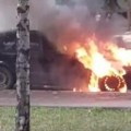 Gori automobil u Subotici, vatrogasci gase buktinju Nastavljaju se incidenti širom Srbije, još jedno vozilo u plamenu…
