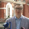 Vlast nećete da preuzimate motkama! Vučić iz Londona poručio lažnim ekolozima: Držaćemo vas kao malo vode na dlanu