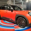 As u rukavu: Srpska premijera Mini Aceman modela! FOTO