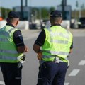 Lančani sudar kod Surčina: Učestvovalo pet vozila, ima povređenih!