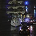 Dve osobe poginule, 19 povređeno: Meksički brod udario u Bruklinski most (foto)