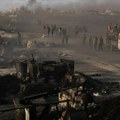 Izraelski tenkovi danas prvi put u Deir al-Balahu, papa Lav XIV osudio „varvarstvo“ rata u Gazi
