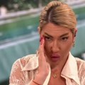 ''Gledaoci, oprostite mi molim vas'' Jovana Jeremić prekinula program, uhvatila se za glavu (video)