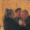 Saznao za prevaru, pa oženio doktorku! Ovo je supruga našeg poznatog muzičara! (video)