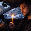 RHMZ, MUP i Putevi Srbije nižu upozorenja, a Srbi masovno stavljaju sveće u auto - stari trik može ovih dana vam spasi živu…
