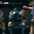 Džeko se oglasio nakon poteza kojim je obrukao Bosnu: I dalje bez gola na Mundijalu, ali se oglasio nakon svađe sa trenerom!
