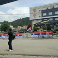 Srbi nastavljaju s protestom u Leposaviću