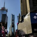 Napadač pucao na tinejdžere, turisti bežali u zaklon - haos na Tajms skveru u Njujorku