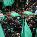 Hiljade ljudi u Bejrutu prisustvovalo sahrani zvaničnika Hamasa, ubijenog u izraelskom napadu
