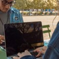 Netfliks i drugi striming servisi su u krizi jer im mladi okreću leđa: Gen Z želi drugačiju zabavu