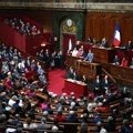 Francuski socijalisti podneće zahtev za glasanje o nepoverenju vladi