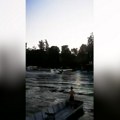 Uhapšen muškarac koji je udario u grupu dece na Tamišu: Određeno mu zadržavanje, tereti se za krivično delo
